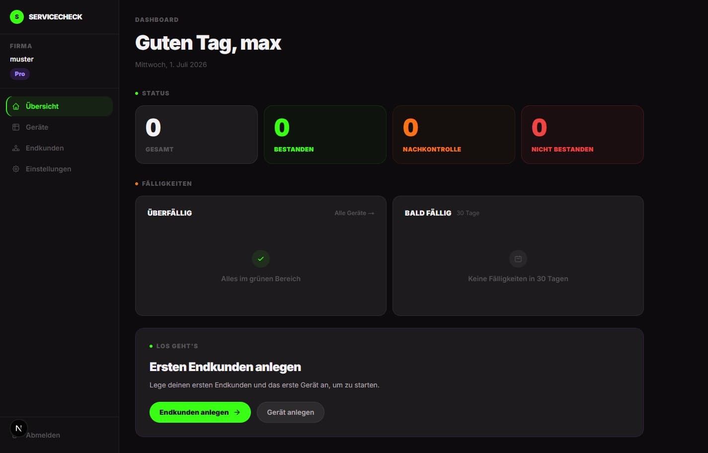 ServiceCheck — ein reales, von EarnStack gebautes Tool